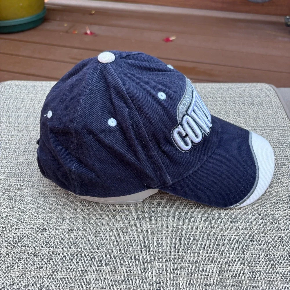 Dallas Cowboys Hat Mens OSFM Navy Blue Good Condition Embroidered Adjustable Cap